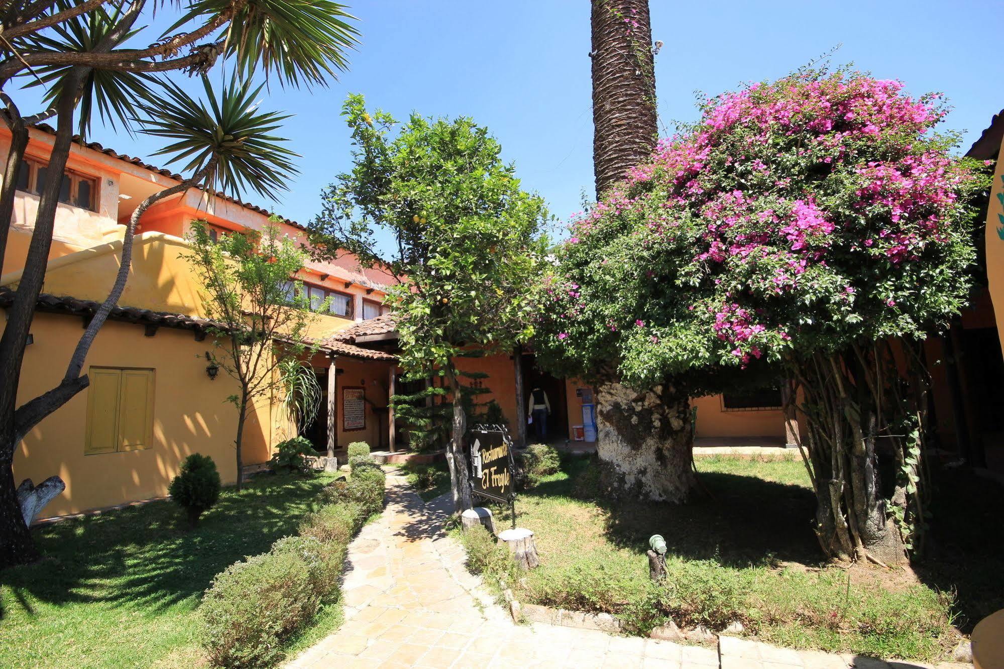 Hotel Plaza Santo Domingo San Cristobal de las Casas Exterior photo